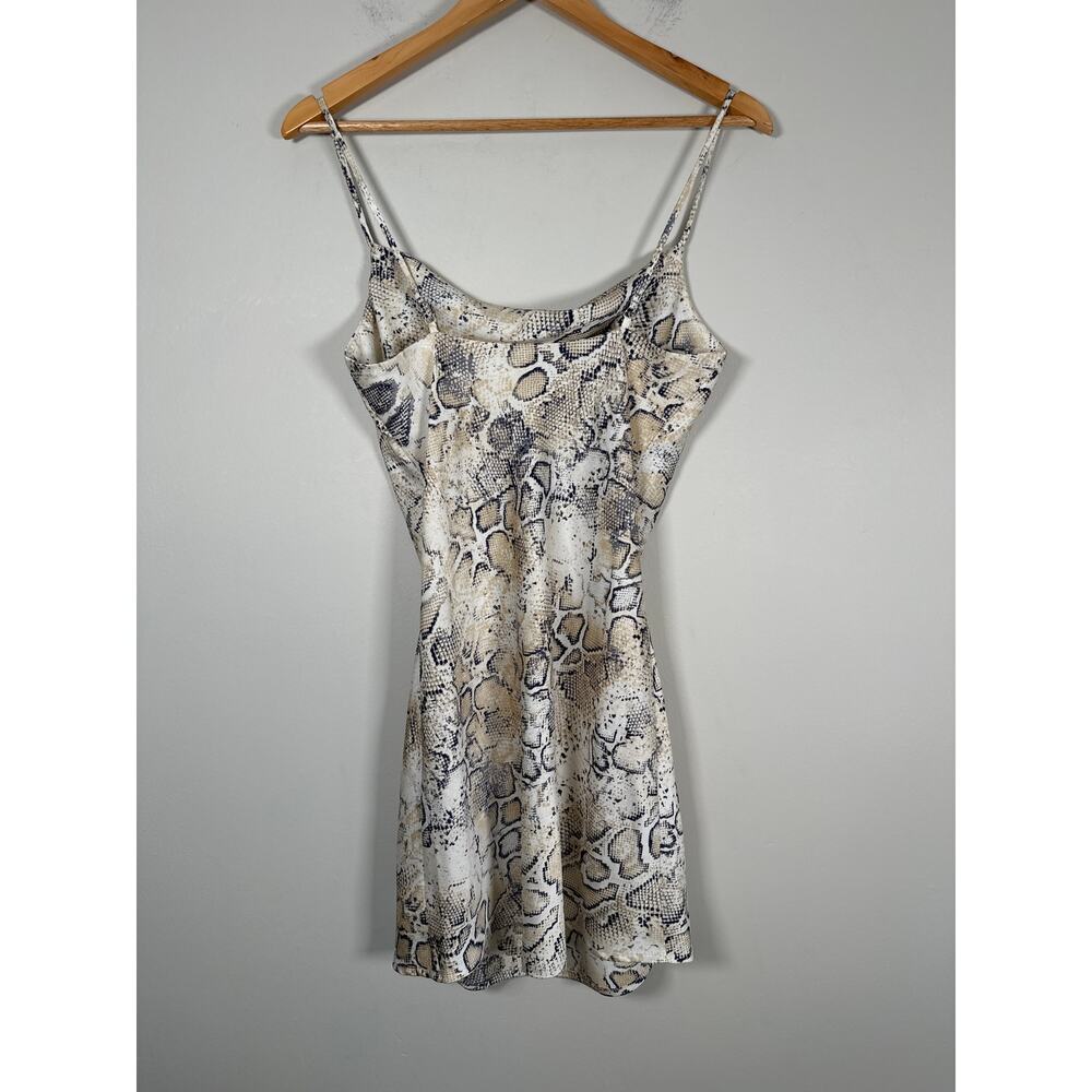 J.O.A. Breeana Beige Snake Print Satin Cowl Neck Slip Dress Womens Size XS - Picture 5 of 9